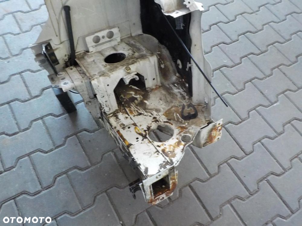 VW T4 POSZYCIE FARTUCH BŁOTNIKA ĆWIARTKA LEWA PRZÓD PODŁUŻNICA - 3
