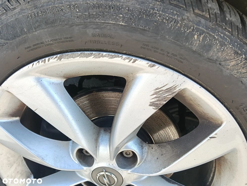 Opel Adam 1.2 Black Link - 19