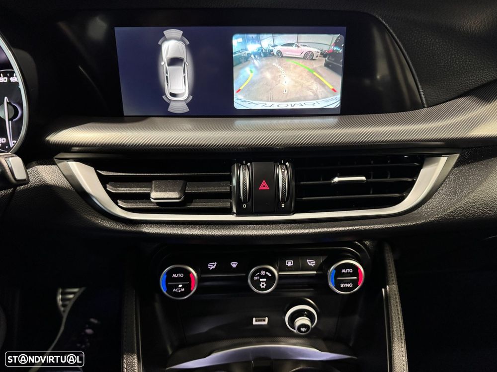 Alfa Romeo Stelvio 2.2 D Super AT8 - 27
