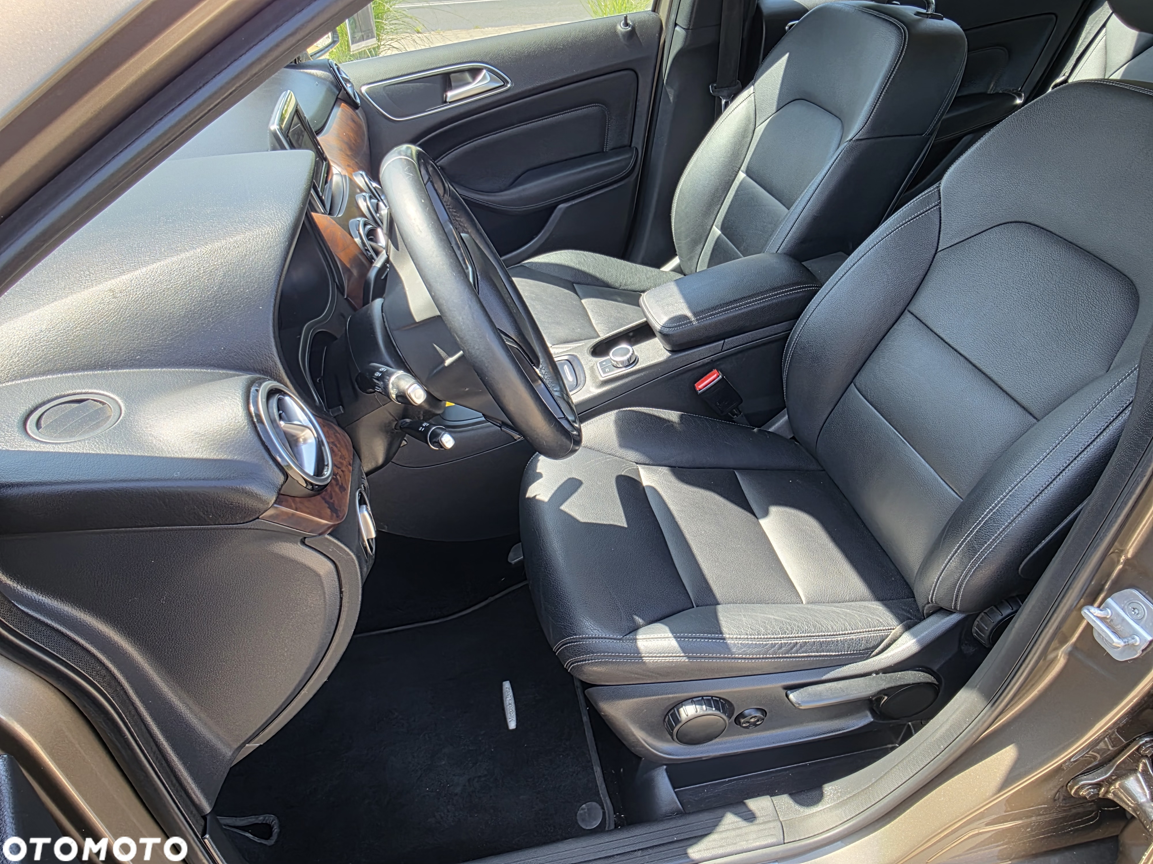 Mercedes-Benz Klasa B 200 CDI (BlueEFFICIENCY) 7G-DCT - 21
