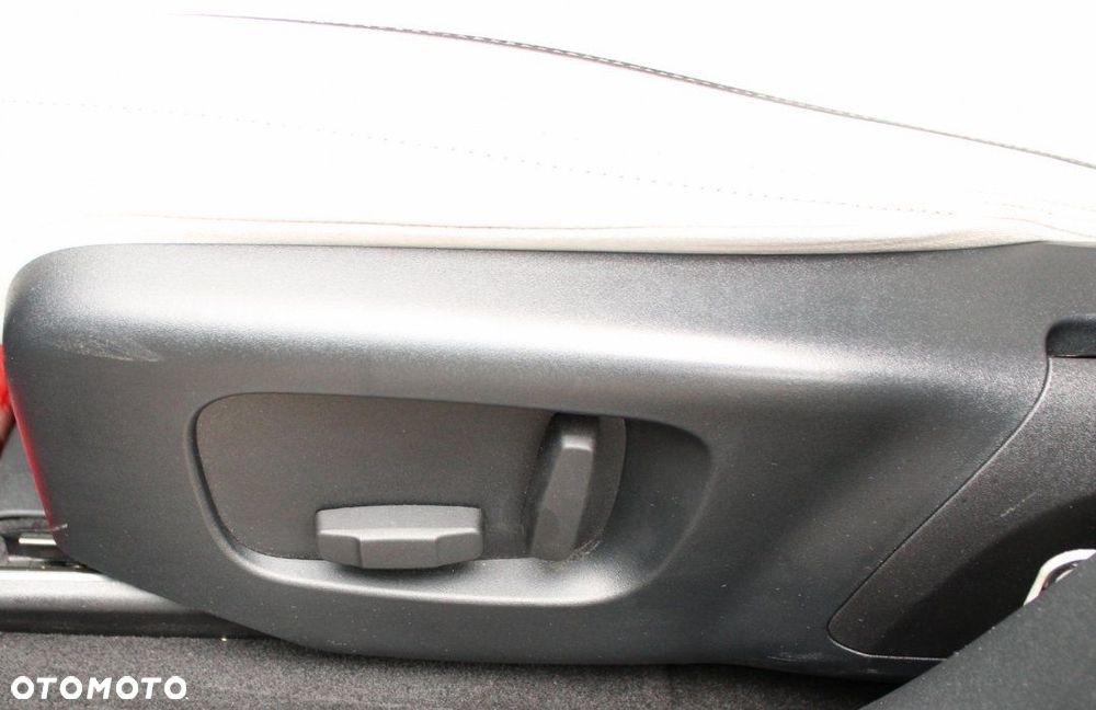 Land Rover Range Rover Velar - 26