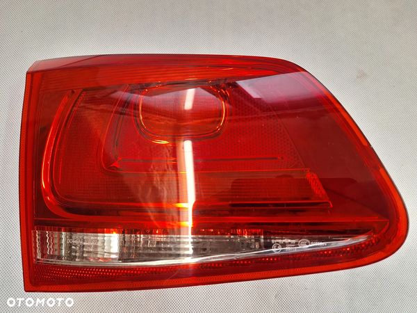 VW Touareg lampa lewa tył 7P6945093B