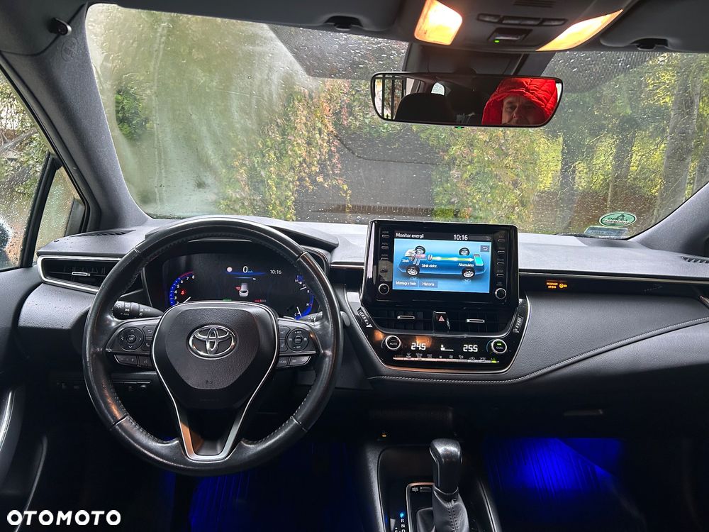 Toyota Corolla 2.0 Hybrid Comfort - 25
