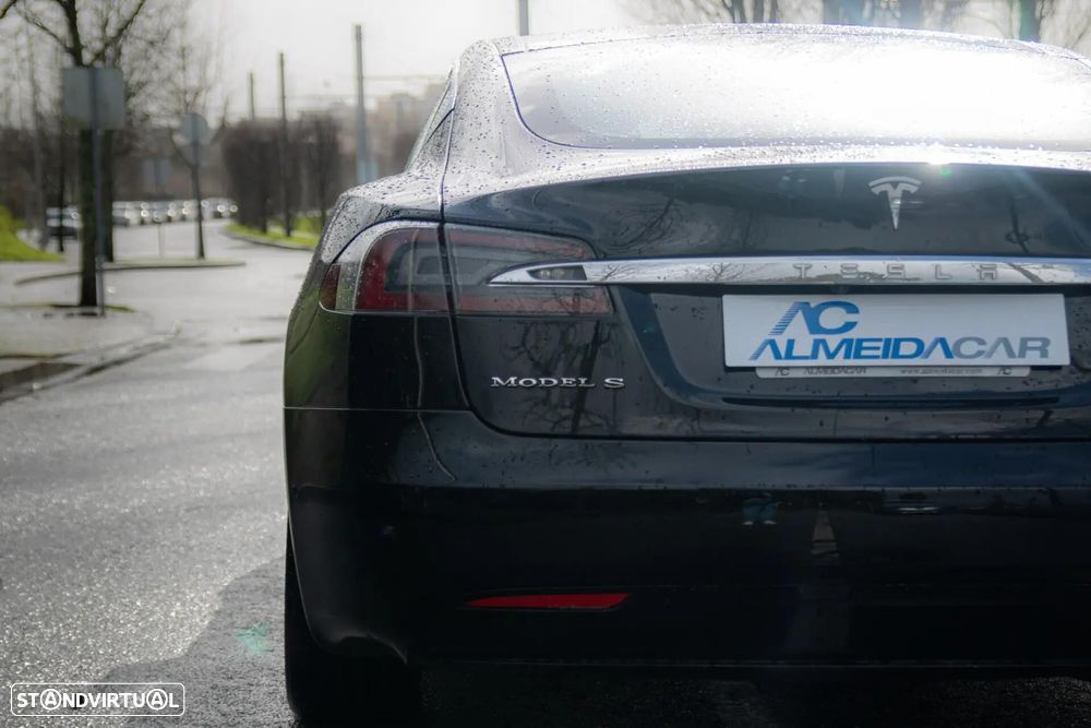 Tesla Model S 100D - 22