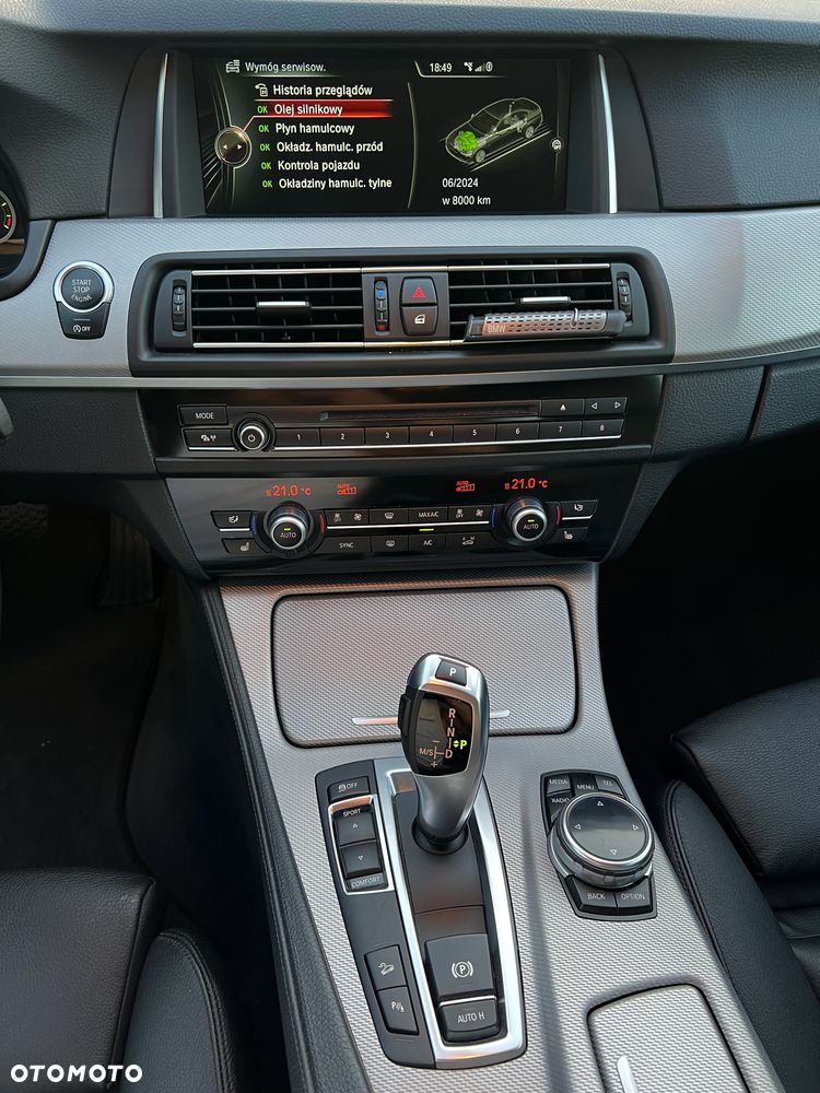 BMW Seria 5 525d xDrive Modern Line - 11