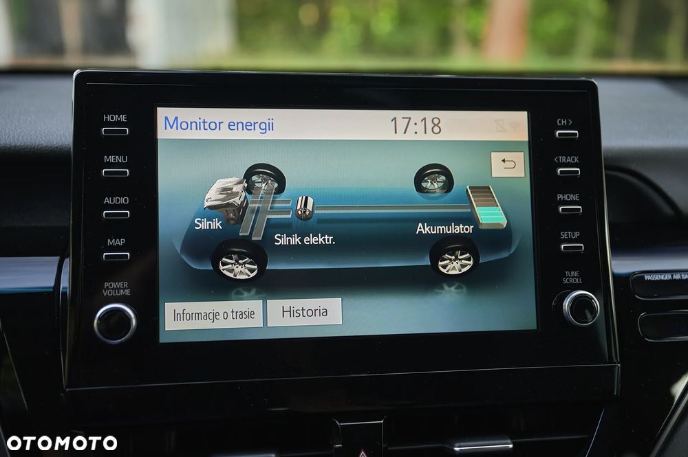 Toyota Camry 2.5 Hybrid Executive CVT - 29