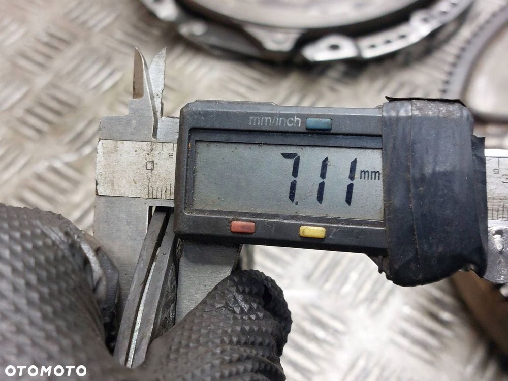 KOŁO DWUMASOWE + TARCZA + DOCISK OPEL ASTRA J  1.6 TURBO 55564555 - 11