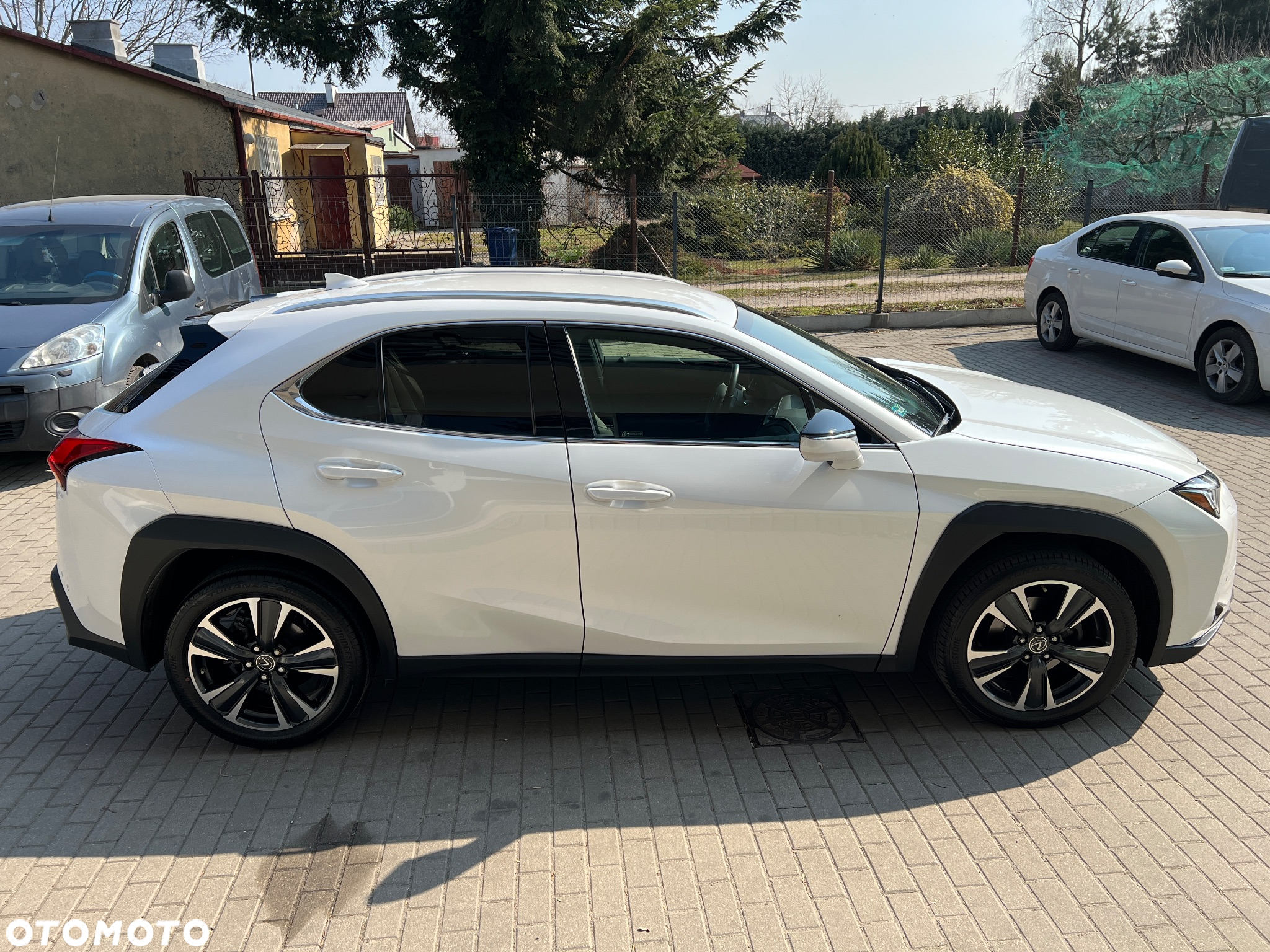 Lexus UX 200 GPF Pure 2WD - 5