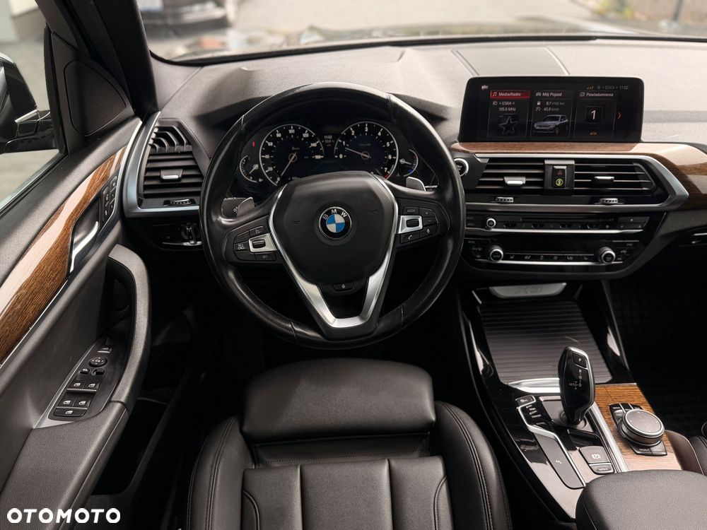 BMW X3 xDrive30i GPF Advantage - 23