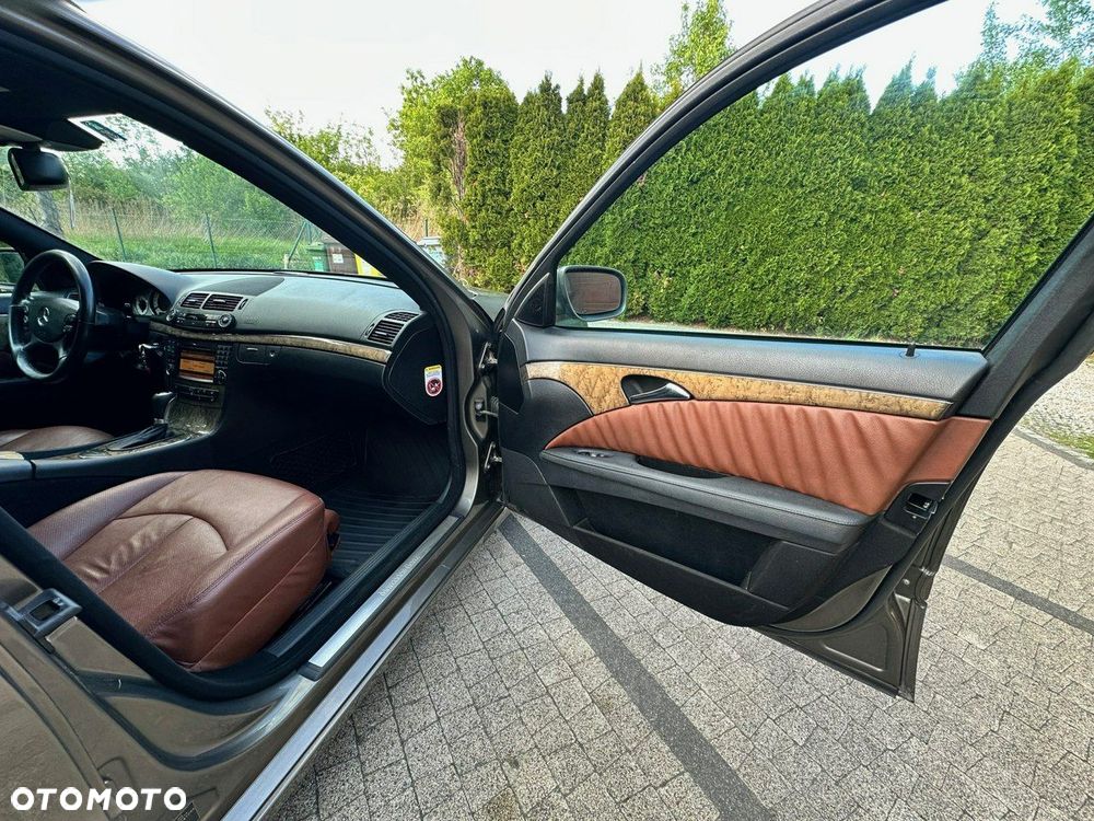 Mercedes-Benz Klasa E - 18
