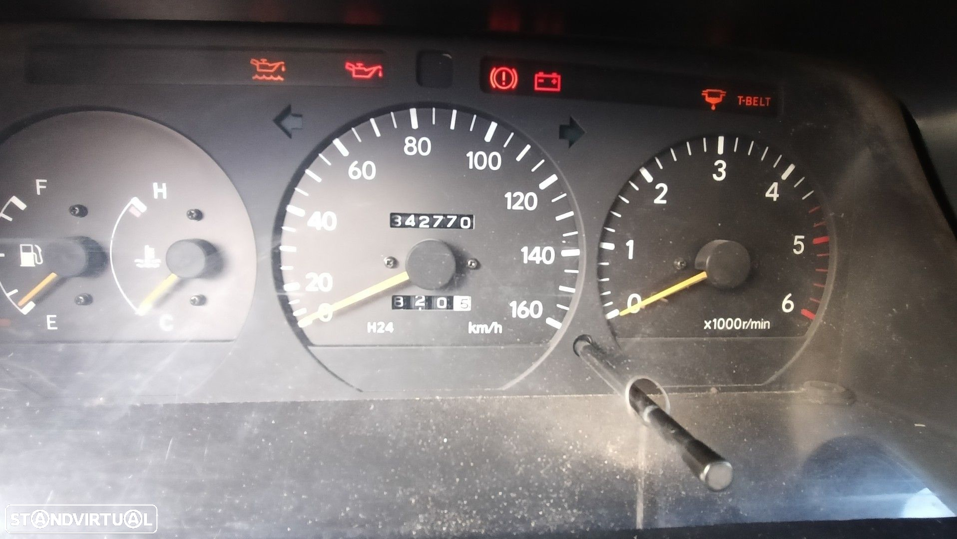 Toyota HiAce - 11