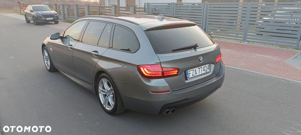 BMW Seria 5 520d xDrive - 13
