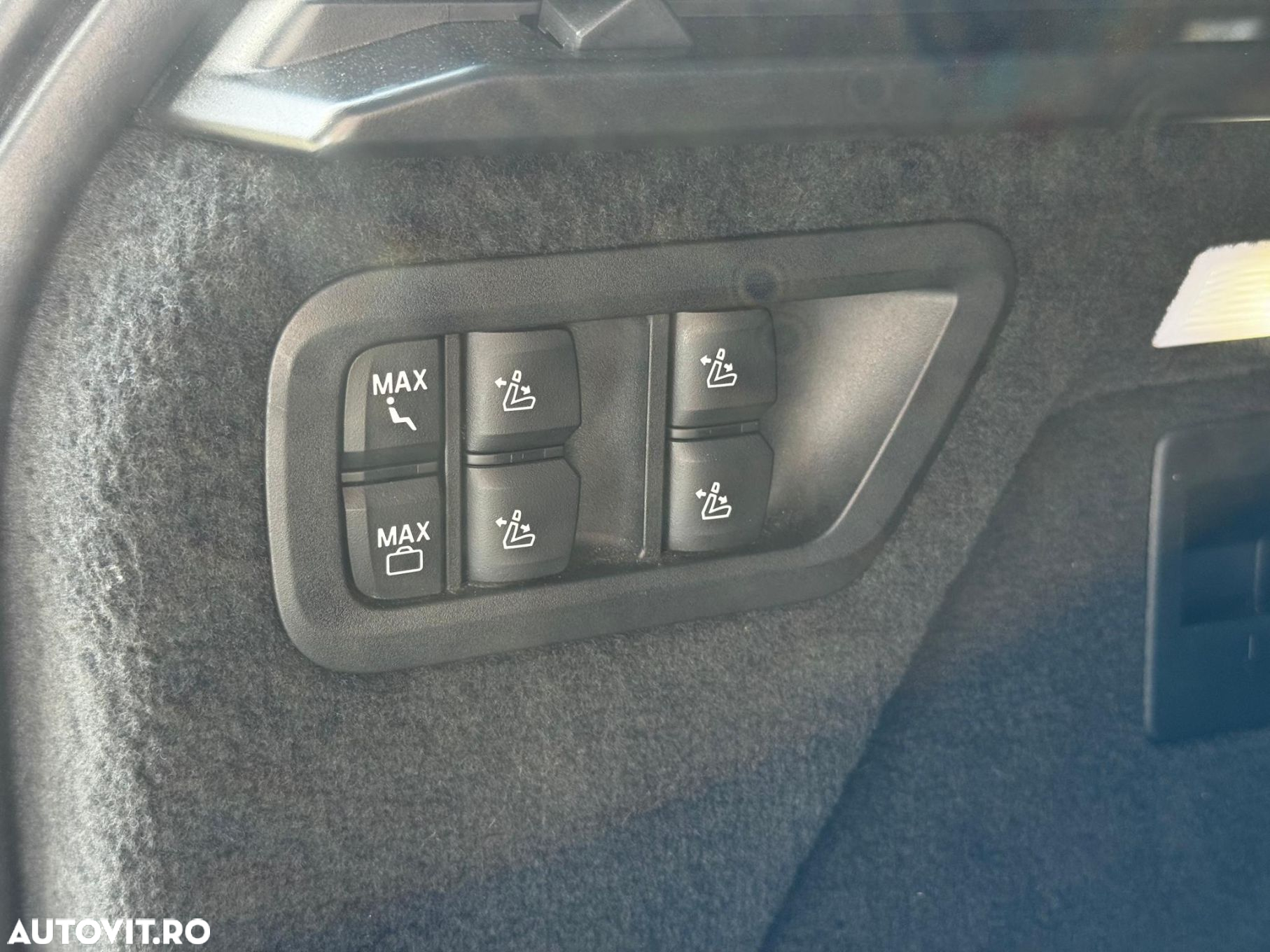 BMW X7 - 24