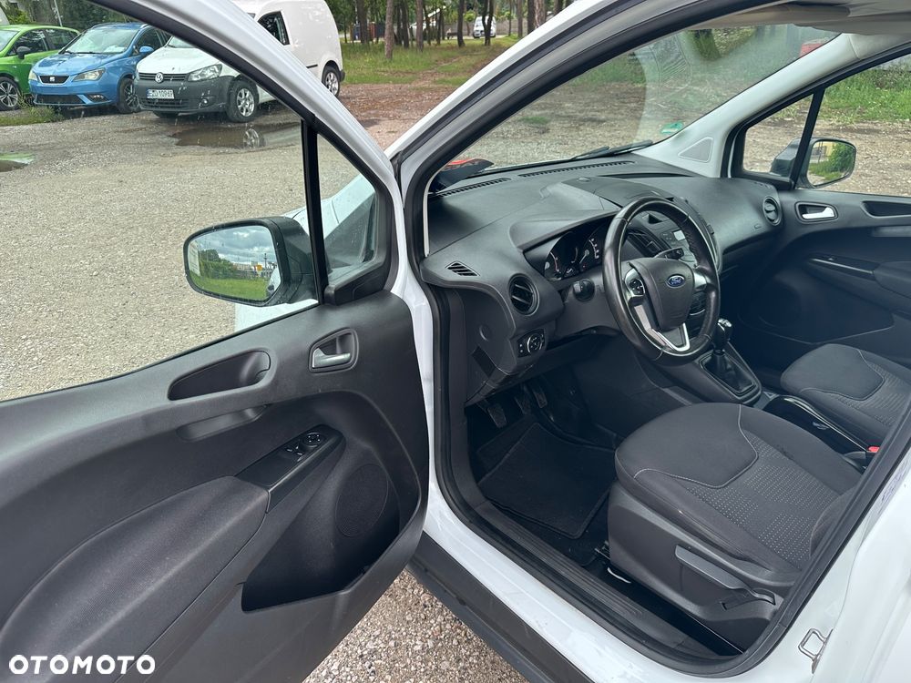 Ford Transit Courier Basis - 8