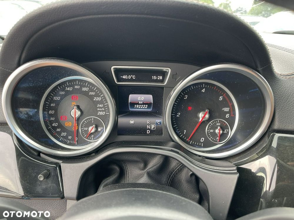 Mercedes-Benz GLS 350 d 4-Matic - 12