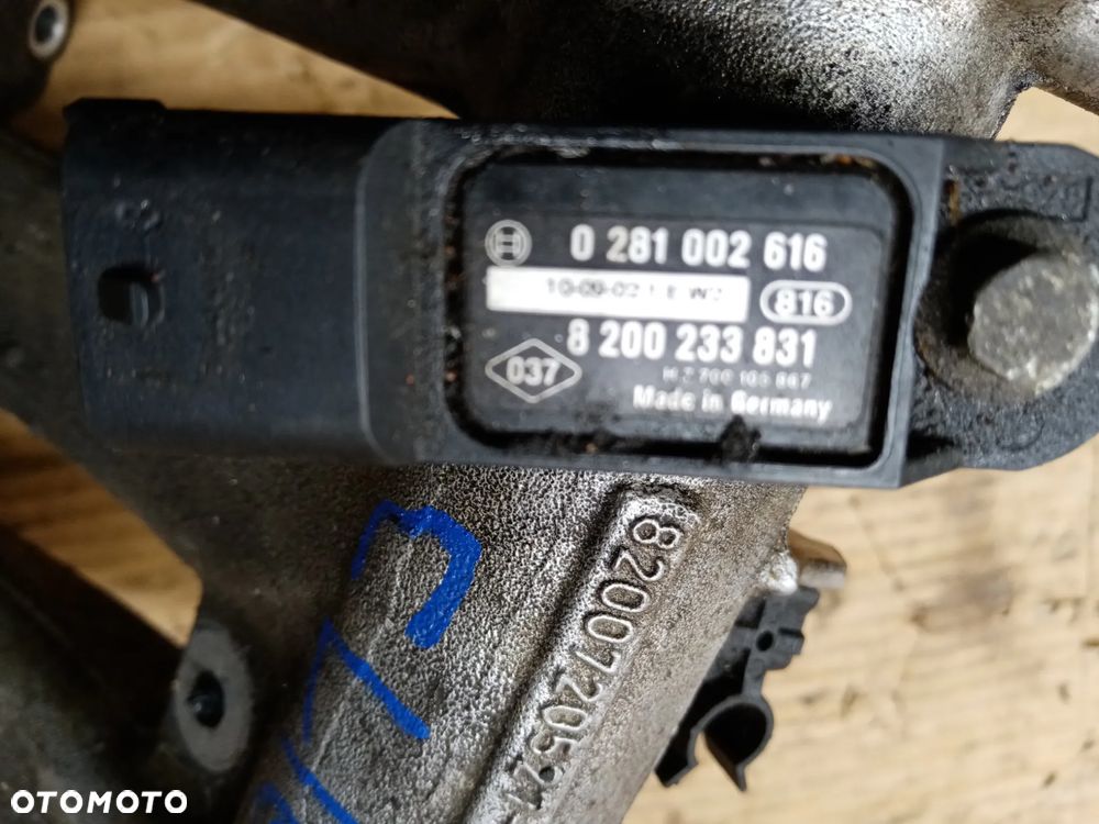 Kolektor ssący czujnik MAP Renault Clio III 8200720527 - 6