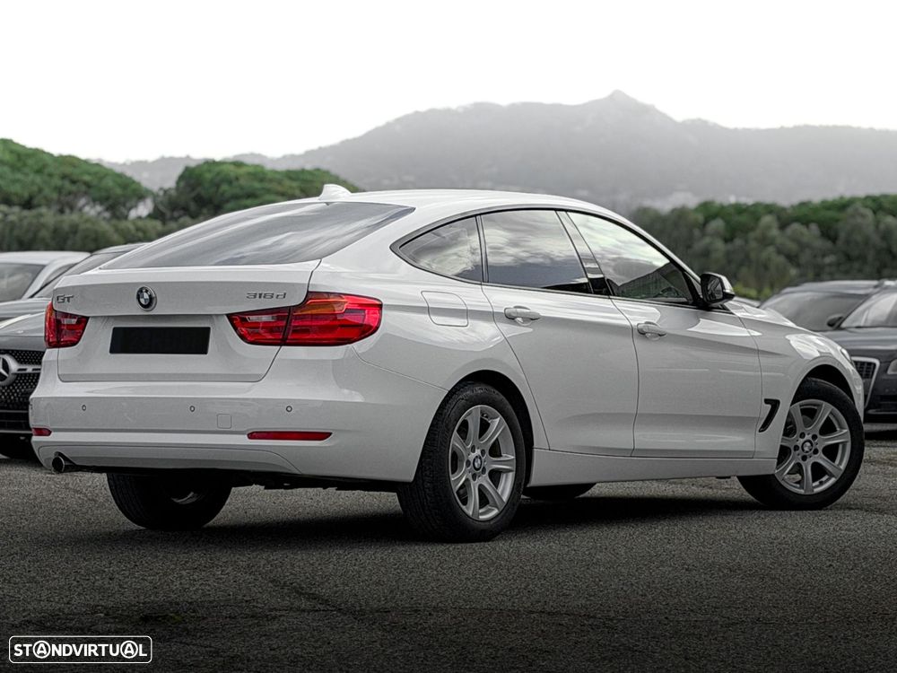 BMW 318 Gran Turismo - 4