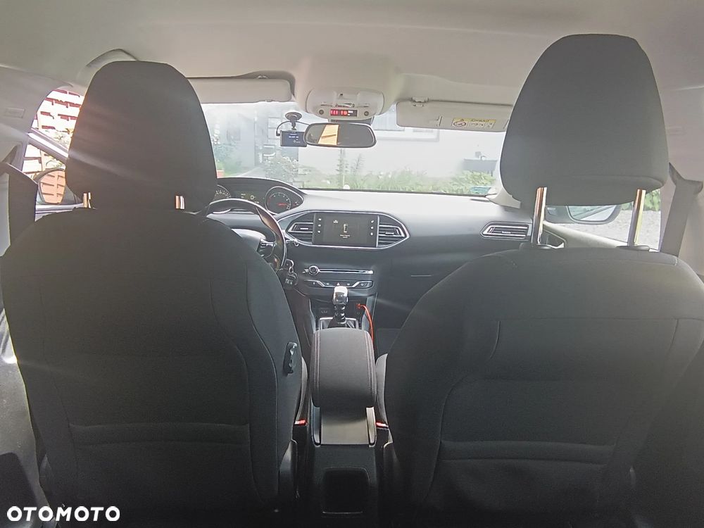 Peugeot 308 1.6 THP Access - 9