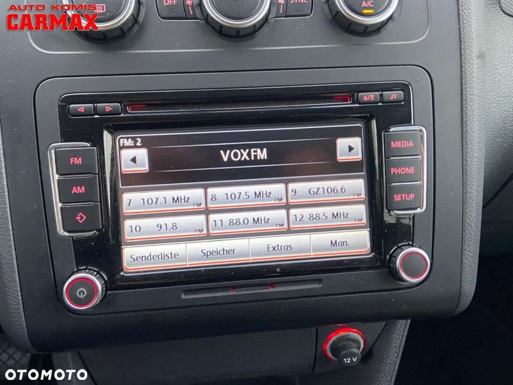 Volkswagen Touran - 24