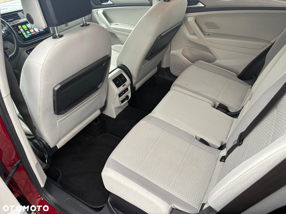 Volkswagen Tiguan Allspace - 16