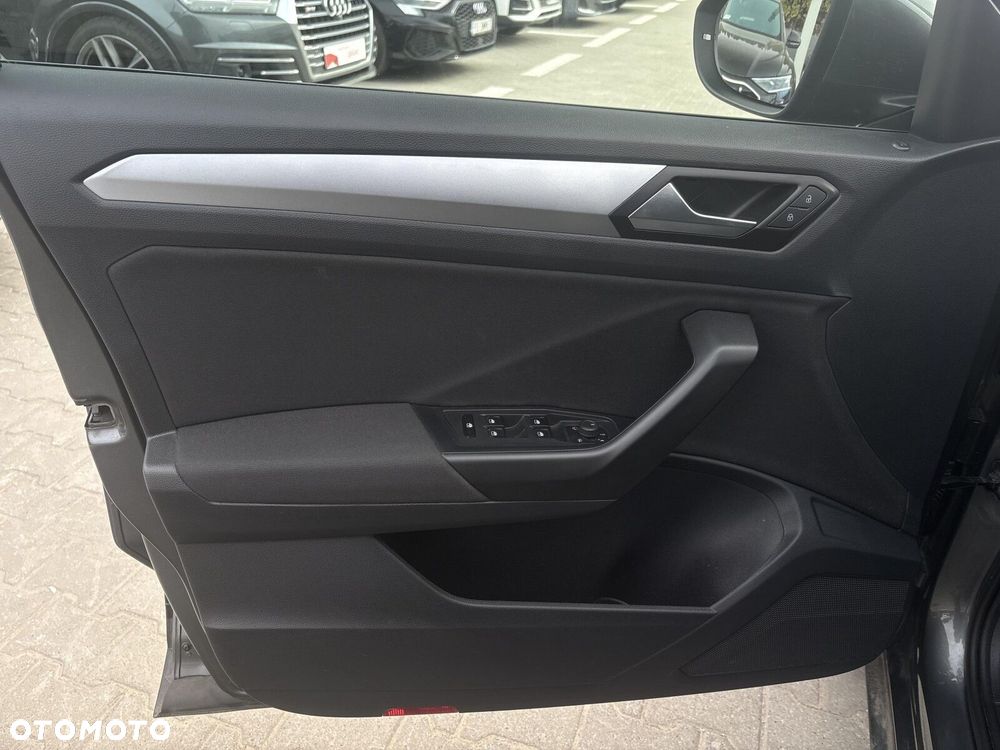 Volkswagen T-Roc 1.5 TSI Life DSG - 13