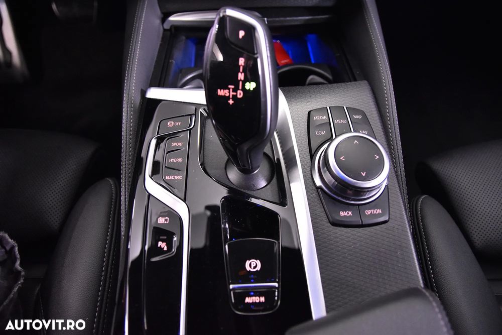 BMW Seria 5 530e Aut. M Sport Edition - 17