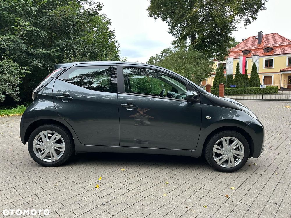 Toyota Aygo 1.0 VVT-i Sprint EU6 - 6