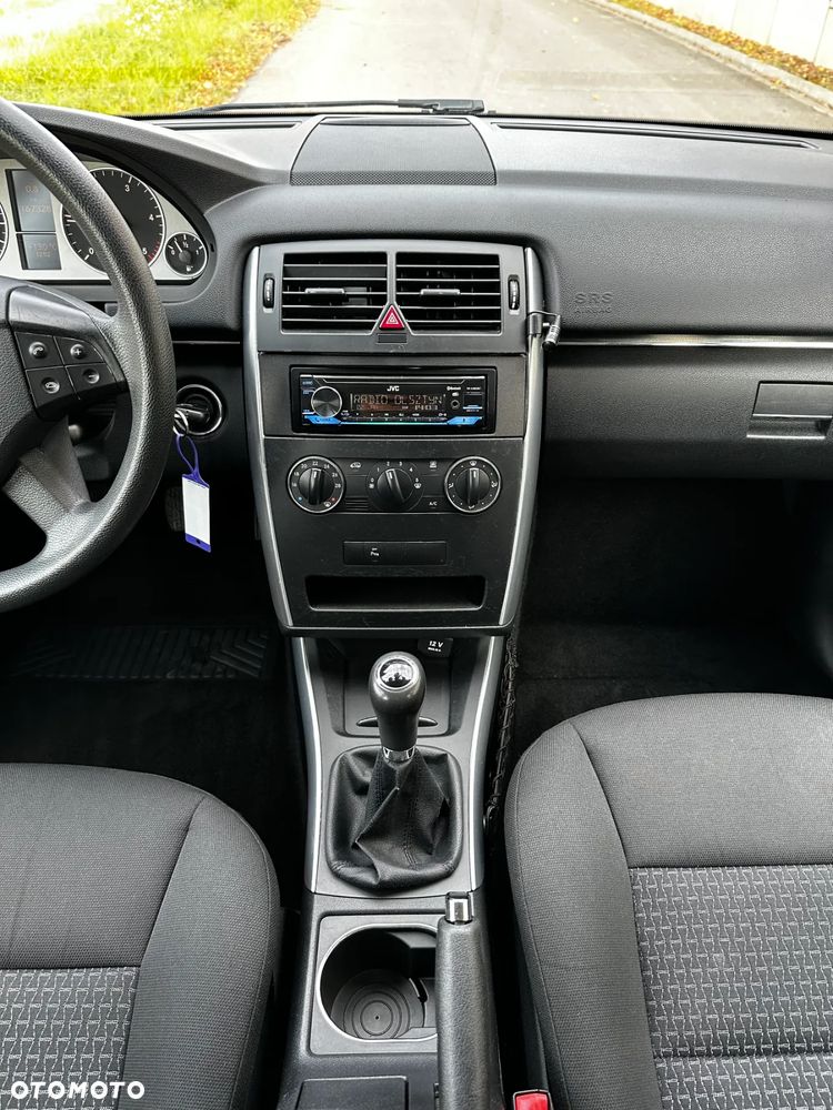 Mercedes-Benz Klasa B 180 CDI DPF - 19