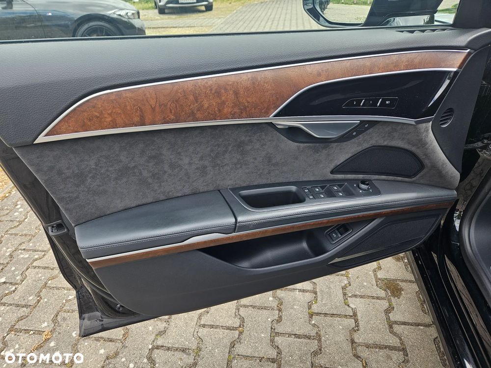 Audi A8 50 TDI quattro tiptronic - 12