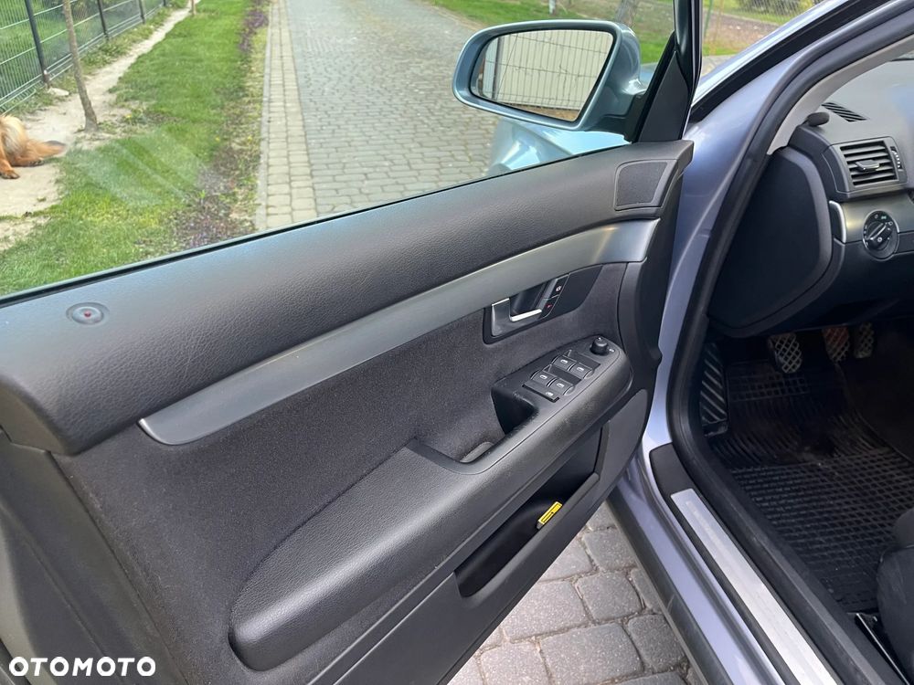 Audi A4 Limousine 1.8 T quattro - 13