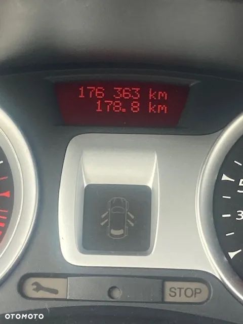Renault Clio - 9