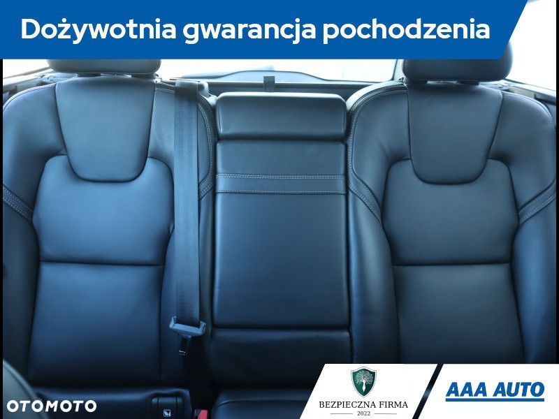 Volvo V90 Cross Country - 12