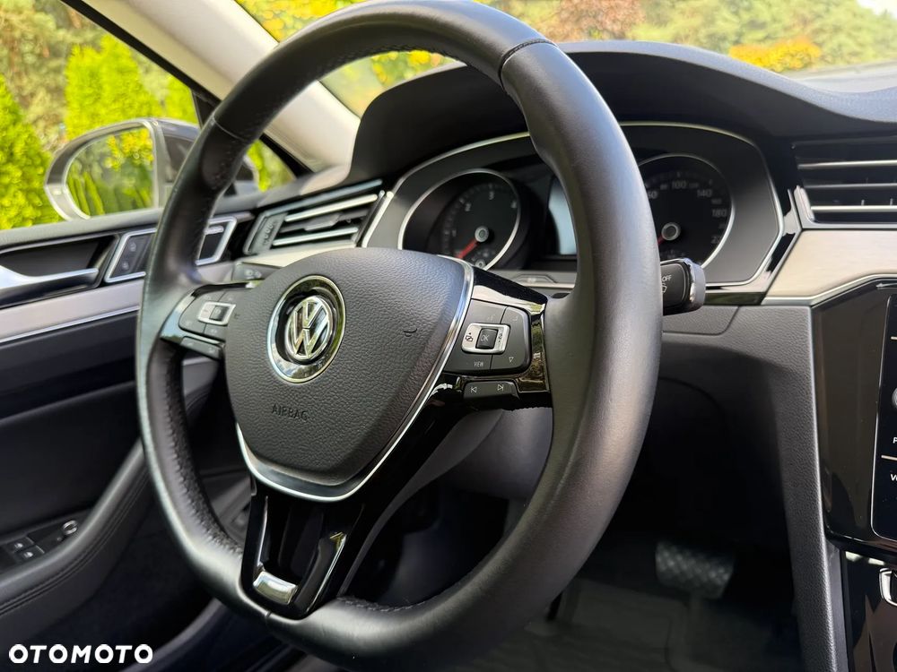 Volkswagen Passat 2.0 TDI BMT SCR 4Mot Highline DSG7 - 23