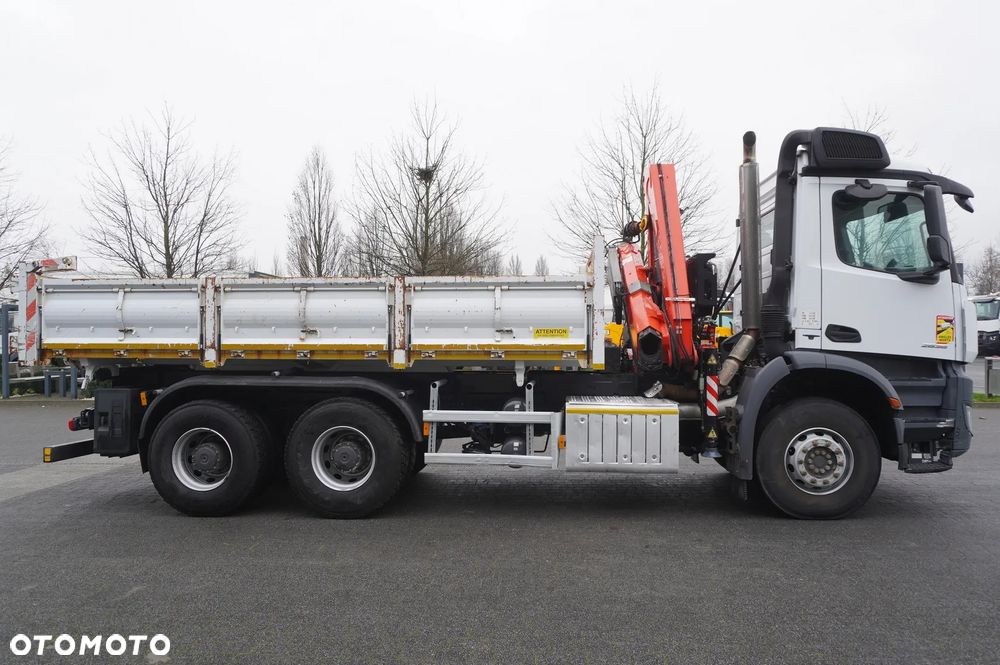 Mercedes-Benz Arocs 2636 6x4 / Wywrotka 2-stronna / HDS Fassi F135A.0.23 / Pilot / Rotator - 3