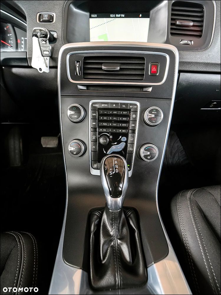 Volvo V60 D3 Geartronic Business Edition - 27