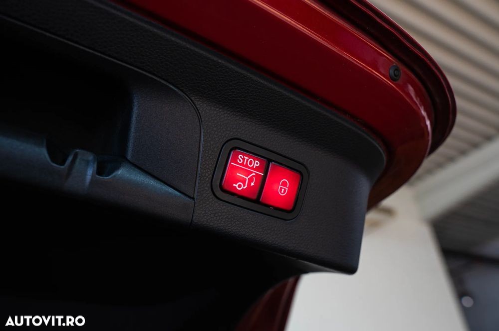 Mercedes-Benz GLC Coupe 250 4Matic 9G-TRONIC AMG Line - 34