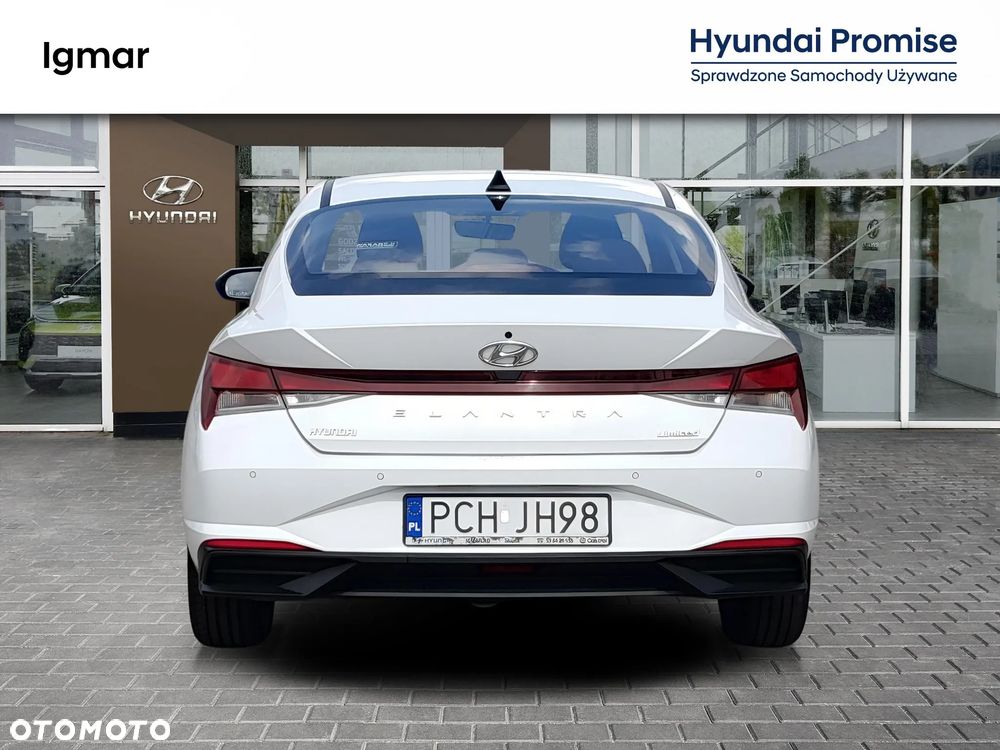 Hyundai Elantra 1.6 Modern - 4