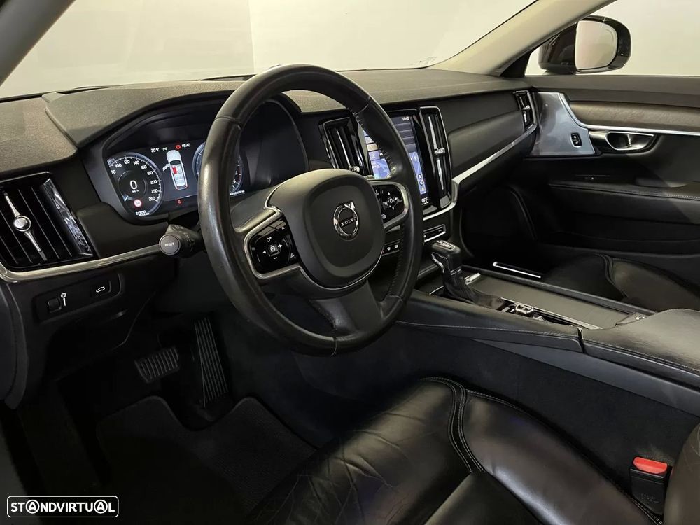 Volvo V90 Cross Country 2.0 D4 Plus AWD Geartronic - 15