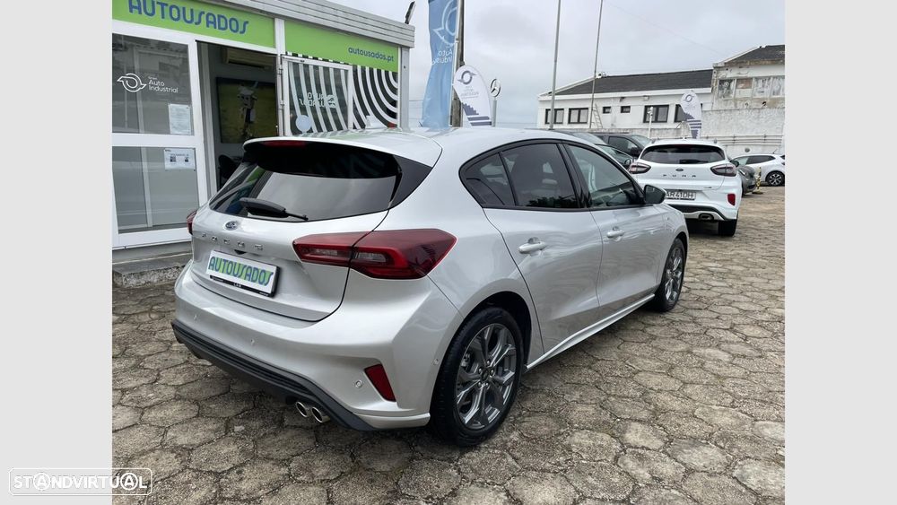 Ford Focus 1.0 EcoBoost MHEV ST-Line X - 4