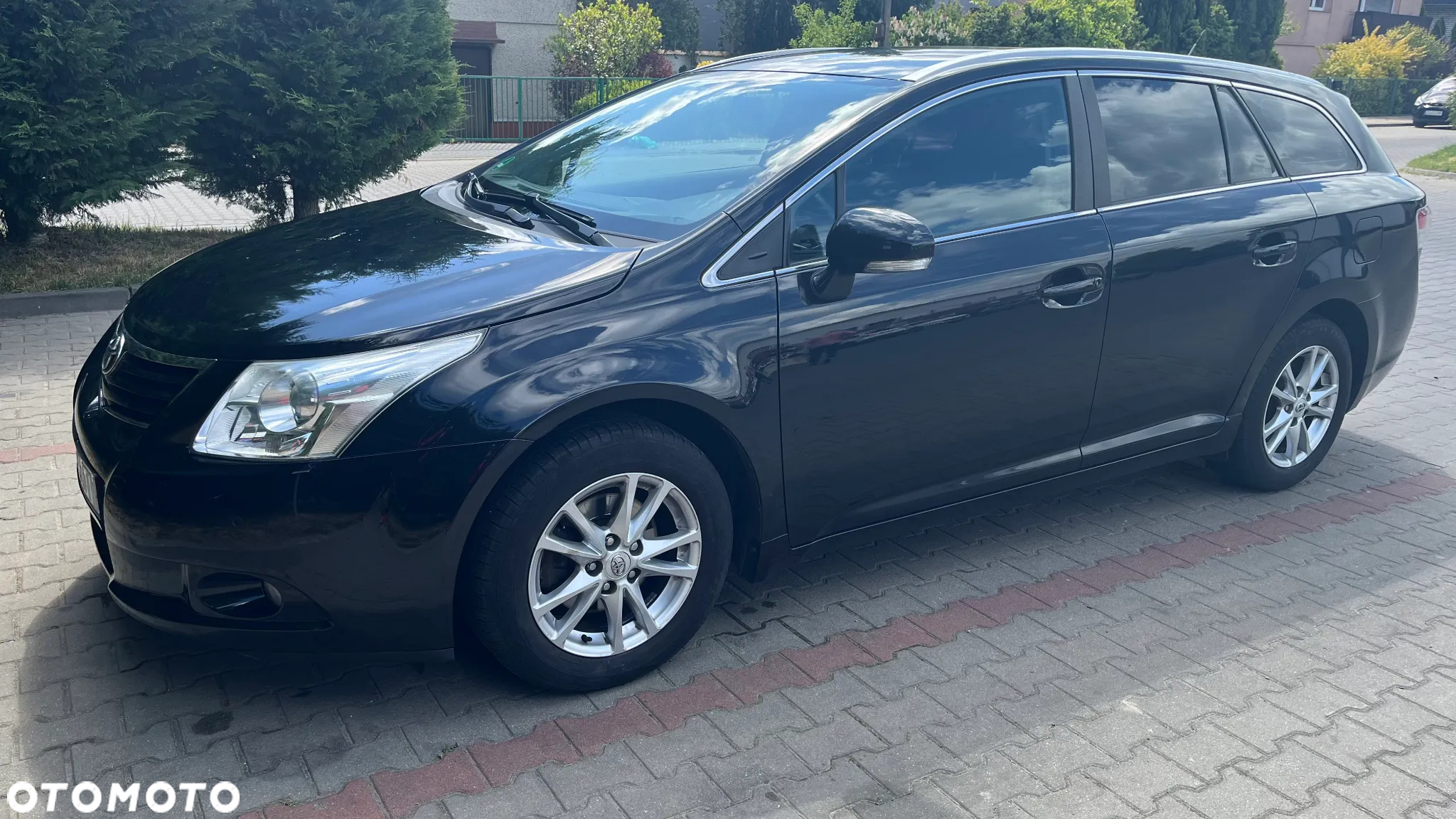 Toyota Avensis 1.8 Sol NAVI MS - 3