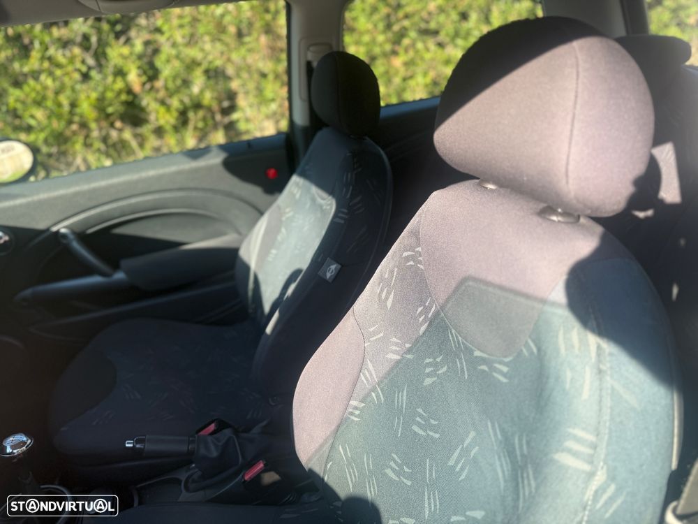 MINI 3 Portas One 1.4 D - 9