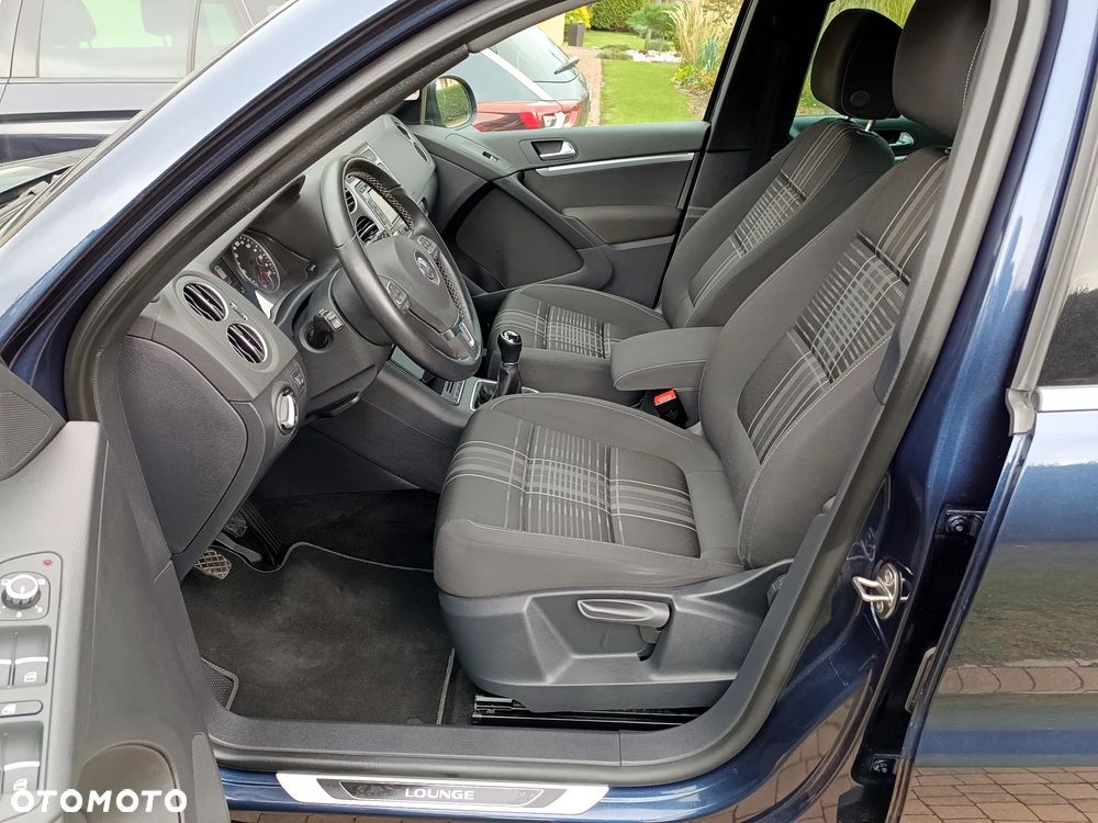 Volkswagen Tiguan 2.0 TDI DPF BlueMotion Technology Lounge Sport & Style - 11