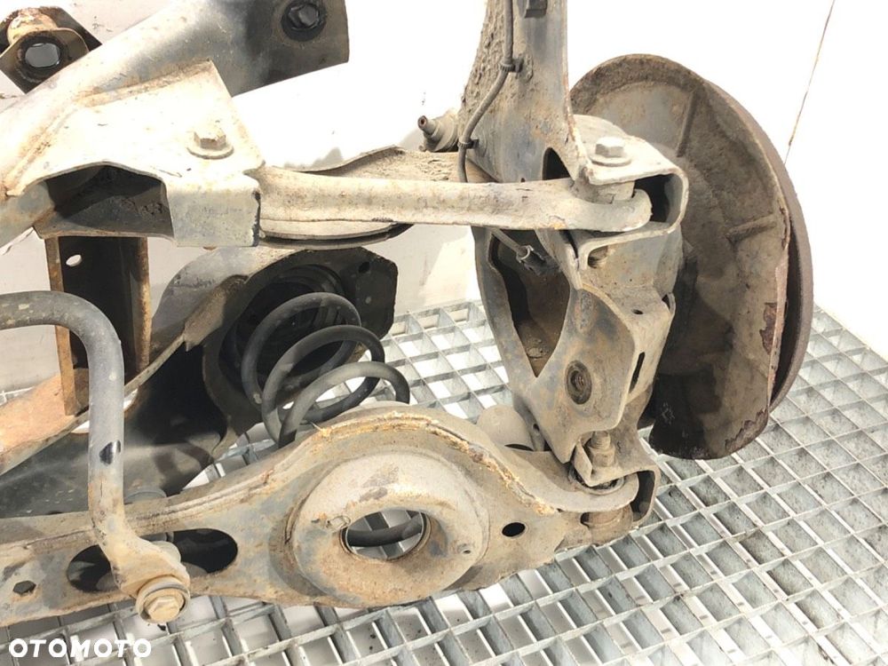 BELKA TYŁ  VOLVO C30 (533) 2006 - 2013 1.6 D2 84 kW [115 KM] olej napędowy 2010 - 2012 - 5