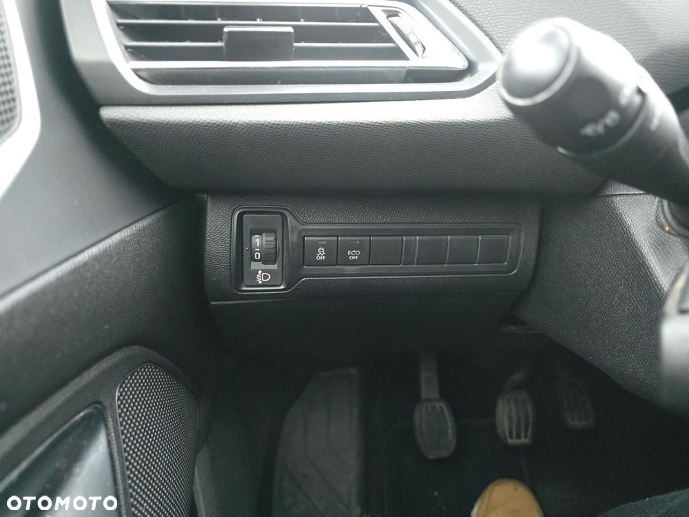 Peugeot 308 1.6 BlueHDi Access S&S - 11