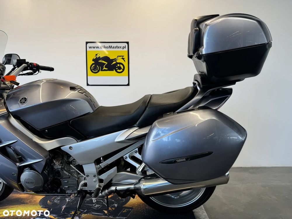 Yamaha FJR - 26