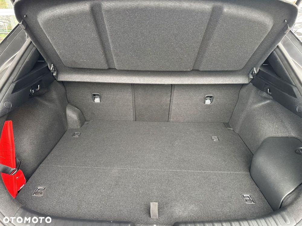 Kia XCeed 1.6 GDI PHEV Business Line DCT - 12