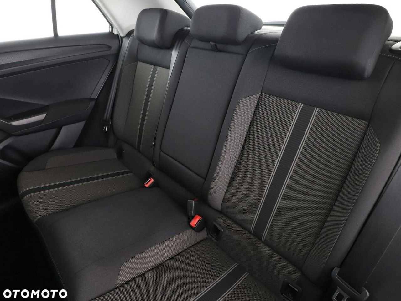 Volkswagen T-Roc 1.0 TSI Premium - 17