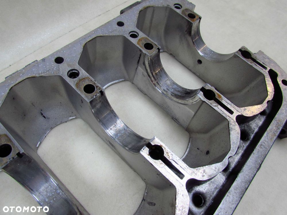 VOLVO S60 S80 V70 XC70 XC90 D5244T4/5 POLBLOK BLOK SILNIKA PODSTAWA WALU 30777886 - 7