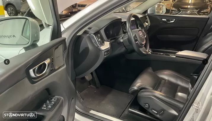 Volvo XC 60 2.0 T6 PHEV Inscription AWD - 16