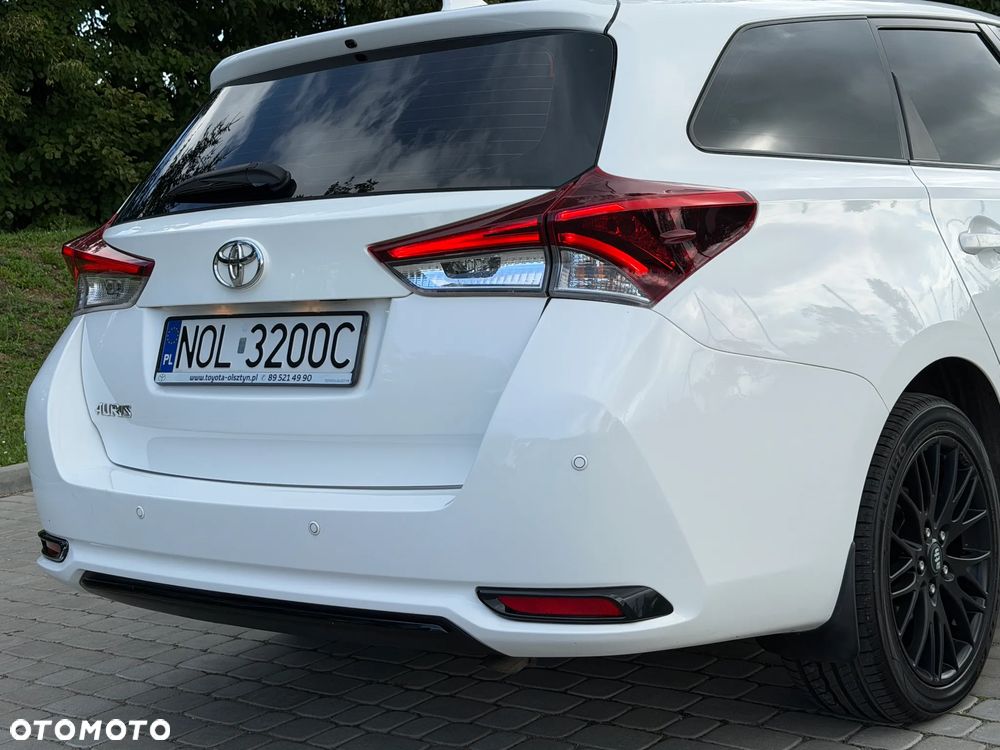 Toyota Auris 1.4 D-4D Dynamic - 32